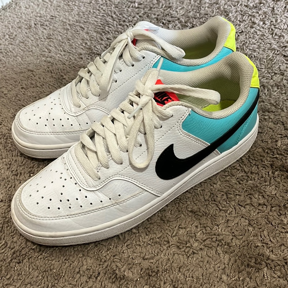 Lightly worn- Nike Court Vision Low Women’s Sneaker!